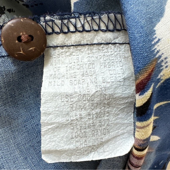 Hilo Hattie’s Hawaiian Original Men’s Shirt Small Blue Rayon - Picture 9 of 10